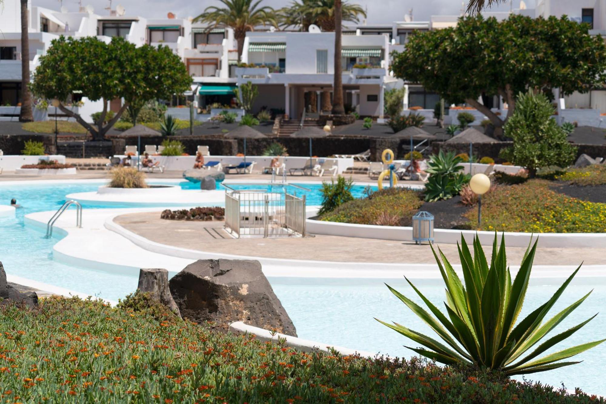 Lanzarote Beach Apartments, Casa Bruna กอสตา เตกีสเซ ภายนอก รูปภาพ